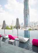 SWIMMING_POOL Opus Residences by Opus Hospitality