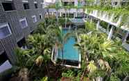 สระว่ายน้ำ 2 Baitong Hotel & Resort