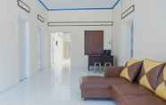 Lobi 7 OYO 1190 Griya Soeratin Residence Syariah