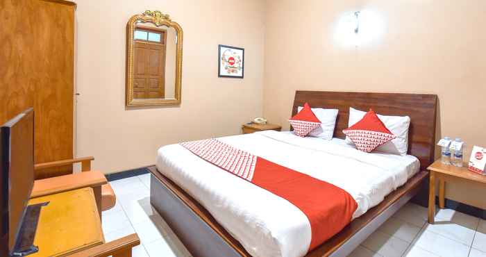 Kamar Tidur Super OYO 1240 Hotel Pantai Jaya