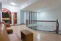 Ruang untuk Umum Super OYO 1240 Hotel Pantai Jaya