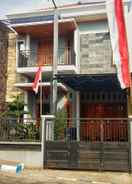 EXTERIOR_BUILDING Mampir Homestay - 4 Bedrooms