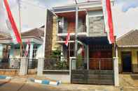 ภายนอกอาคาร Mampir Homestay - 4 Bedrooms