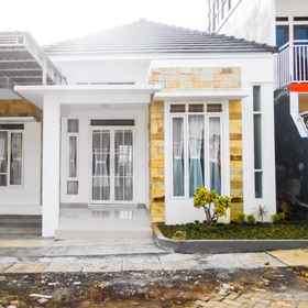 Villa D'coopers 2 1, Hotel Kantor Kepala Desa Pandanrejo