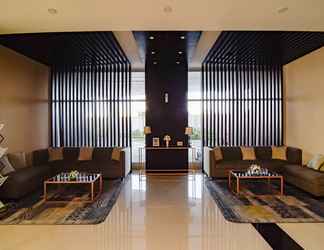 Lobby 2 Collection O 15 Taman Melati Merr Surabaya