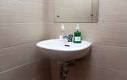 In-room Bathroom 6 Studio Margonda Residence 5 By Theyroom