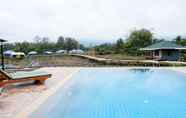 Swimming Pool 3 Nok Chan Mee Na