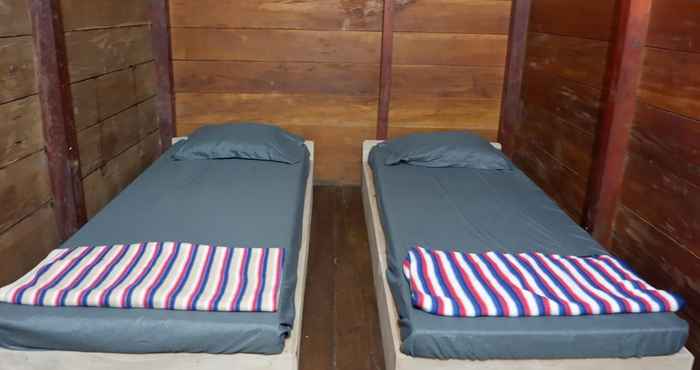 Kamar Tidur Homestay Uju