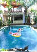 SWIMMING_POOL 