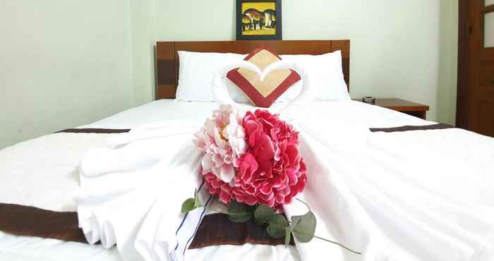Bedroom Truong Son Hotel 