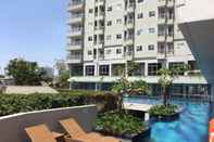 สระว่ายน้ำ Family 2 Bedroom Apartemen Bintaro Icon