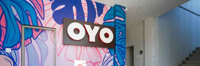 Lobby OYO Flagship 318 K1 UPN Rungkut Madya