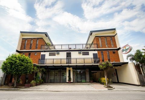 Exterior Driggs Suites