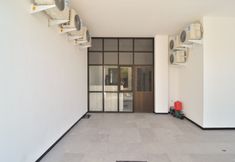 Lobby 5 OYO 1060 Rungkut Mejoyo Selatan