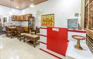 Lobby 6 OYO 1082 Kost Arie 1 Near RSIP Persahanatan