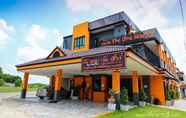 Bangunan 4 108 Hotel