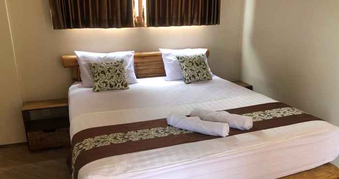 Kamar Tidur Medewi Hidden Surf Villa