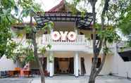 Bangunan 3 OYO 1374 Semampir Residence At Ahmad Yani