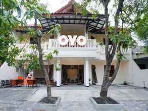 Luar Bangunan 4 OYO 1374 Semampir Residence At Ahmad Yani