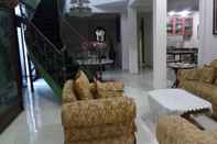 Lobby Emdi Home Demangan 