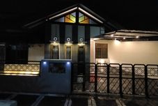 外部的 2 Bedrooms at Abadi Homestay