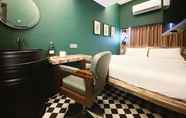 Kamar Tidur 6 The Atelier Boutique Hotel