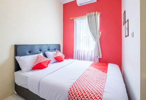 Bedroom OYO 1370 Sudirman Guesthouse Syariah