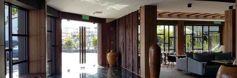 Lobi Roxy Hotel Padungan