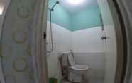 Toilet Kamar 6 Apartment Kalibata City By Salam Property