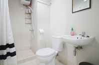 In-room Bathroom Apartemen The Lavande Residence by Aparian