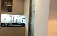 Bilik Tidur 5 Cozy Apartement The Mansion 1 Bedroom Tower Bougenville By Rentaloka