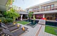 Kolam Renang 7 Villa True Colors, 6BR, max.26 sleeps