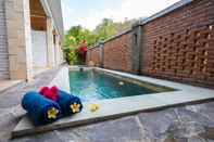 Swimming Pool Surya Villa