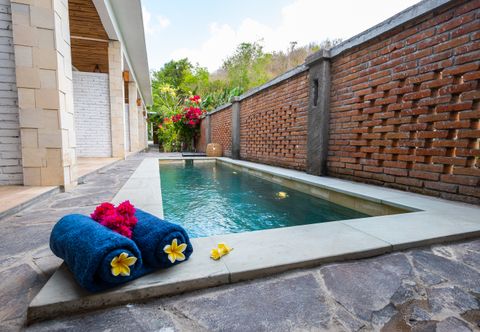 Swimming Pool Surya Villa