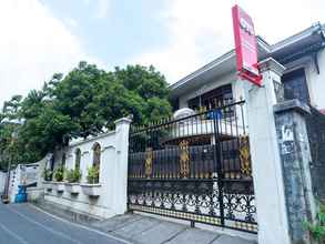 Bangunan 4 SUPER OYO 1421 Kasmaran Guest House Syariah