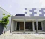 Exterior 6 OYO 1909 Edelweiss Residence Syariah