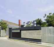 Exterior 4 OYO 1909 Edelweiss Residence Syariah