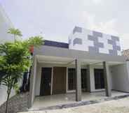 Exterior 5 OYO 1909 Edelweiss Residence Syariah