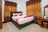 Bedroom OYO 1520 Hotel Kartini