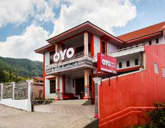 Exterior 2 OYO 1520 Hotel Kartini