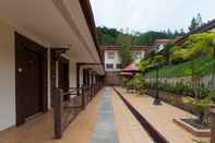 Common Space Super OYO 89300 Zen Garden Resort