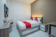 Kamar Tidur Super OYO 1487 Residence Khoe