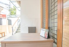 ロビー 6 OYO 1496 Weleri 07