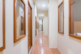 로비 4 OYO 1340 Wisma Alamanda