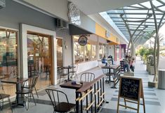 酒吧、咖啡厅和休息室 5 High Livin Apartment Pasteur