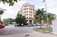 Bangunan OYO 89717 Budget Star Hotel