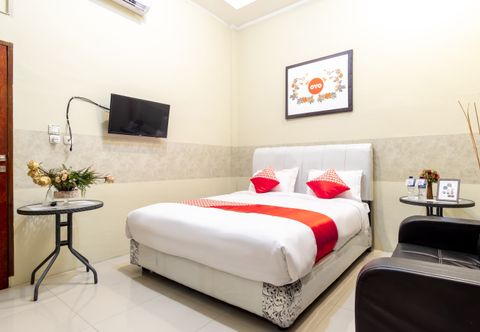 Bilik Tidur Oyo 1349 Green Elite Syariah