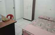 Kamar Tidur 6 Glory Guesthouse