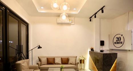 로비 2 20° North Hotel Mae Sai