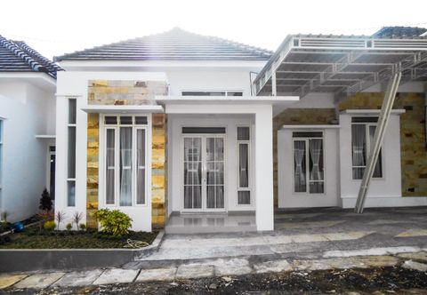 Exterior Villa D'Coopers 6